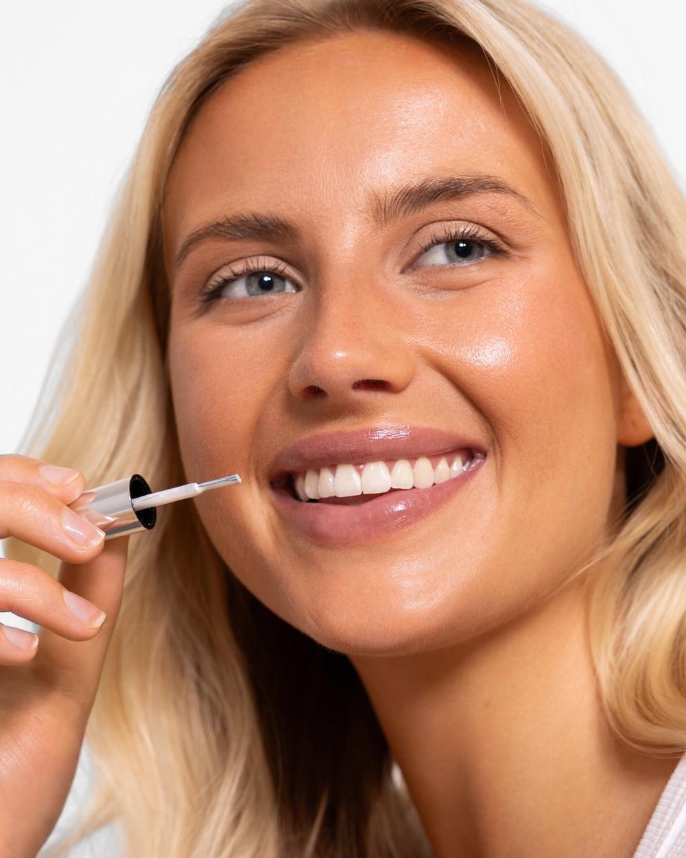 ODALIT™ Teeth Polish - Instant White Teeth-Limited Time 75%OFF Buy 1 Get 1 Free 🔥LAST DAY⏰